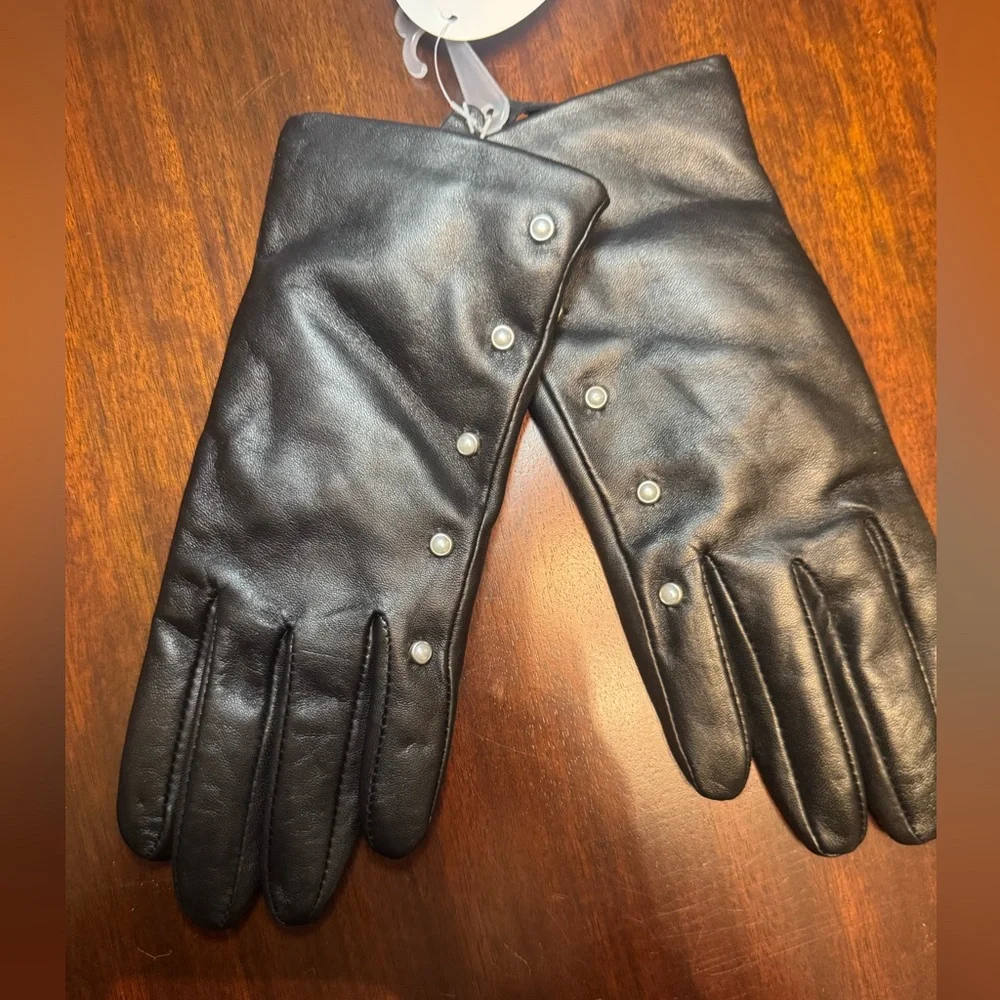 NWT Charter Club Women’s Genuine Leather Gloves Pearl Trim Gift‎ Soft Warm